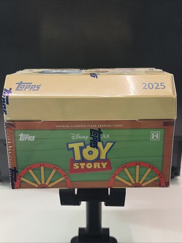 2025 topps toy story - topps, scatola